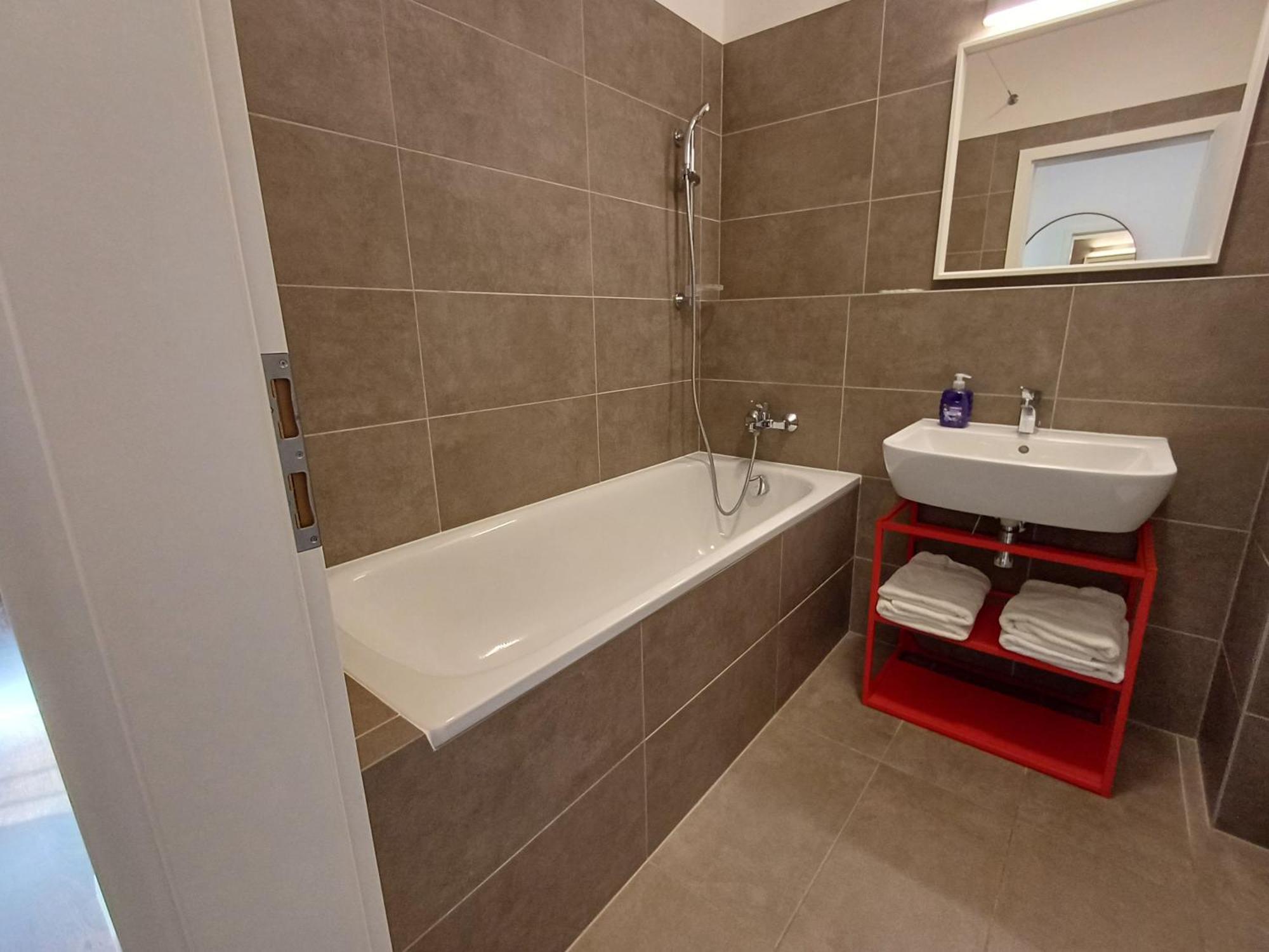 Entrez Apartment Mlynska Basta - Kosice Old Center Luaran gambar